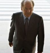 Lluis-Nunez-Barcelona-Hisenda-EFE_ARAIMA20110728_0064_35